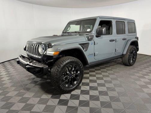 2025 Jeep Wrangler 4xe Sahara