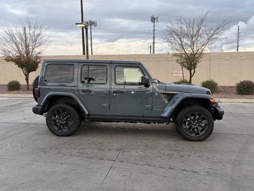 2025 Jeep Wrangler 4xe Sahara