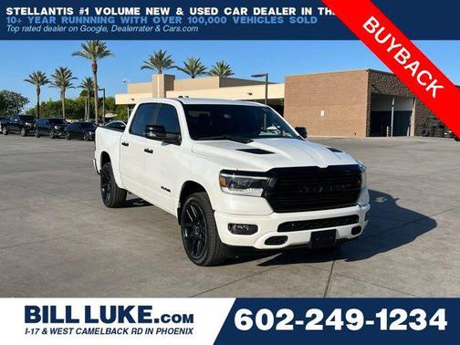 Ivory White Tri-Coat Pearlcoat 2024 RAM 1500 Laramie