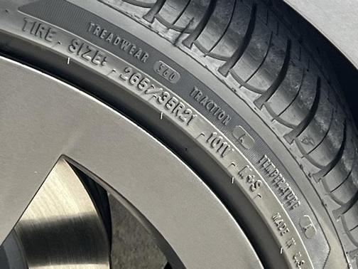 2024 Tesla Model S Long Range