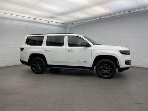 2025 Jeep Wagoneer Carbide 4x4