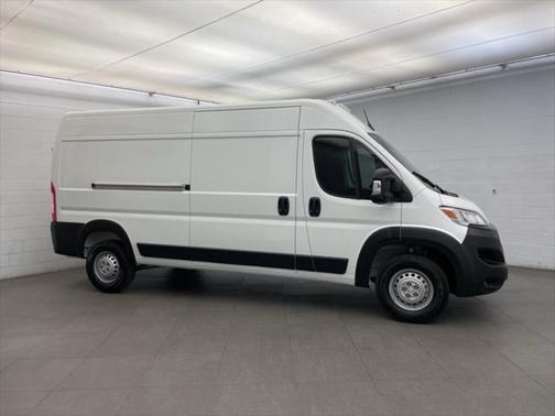 2025 RAM ProMaster 2500 Tradesman