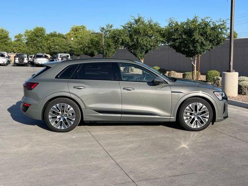 Chronos Gray Metallic 2024 Audi Q8 e-tron Premium Plus