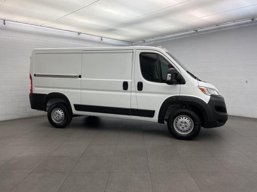 2025 RAM ProMaster 2500 Tradesman