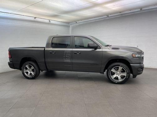 Granite Crystal Metallic Clearcoat 2026 RAM 1500 Express