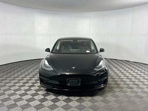 2022 Tesla Model 3 Standard Range