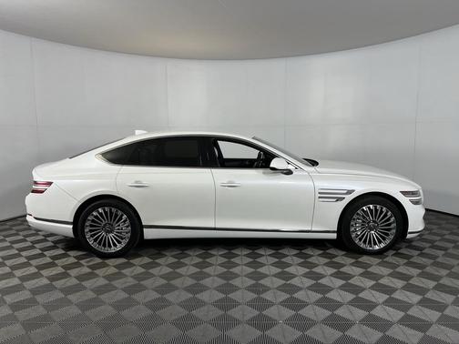 2024 Genesis Electrified G80 Advanced