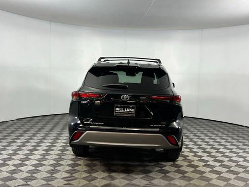 2024 Toyota Highlander Platinum