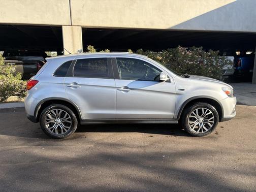 2016 Mitsubishi Outlander Sport 2.4 ES