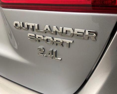 2016 Mitsubishi Outlander Sport 2.4 ES
