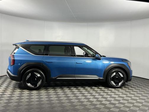 2024 Kia EV9 Wind