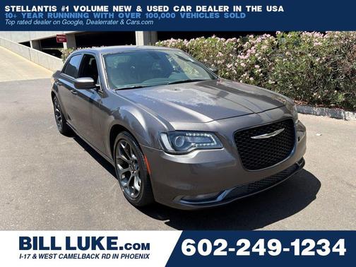 Granite Crystal Metallic Clearcoat 2017 Chrysler 300 S