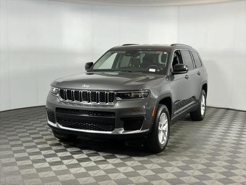 2022 Jeep Grand Cherokee L Laredo