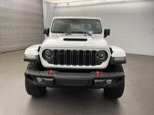 2025 Jeep Gladiator Mojave X
