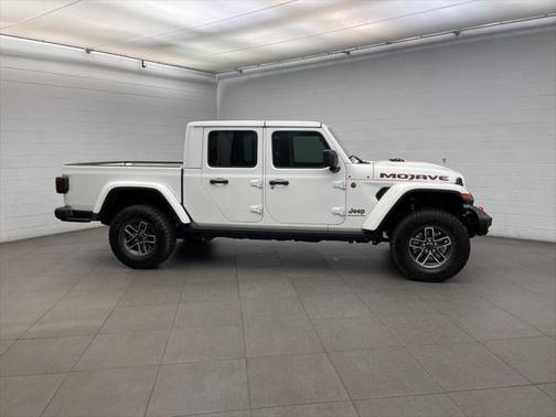 2025 Jeep Gladiator Mojave X