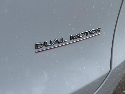 2023 Tesla Model Y Performance Dual Motor All-Wheel Drive