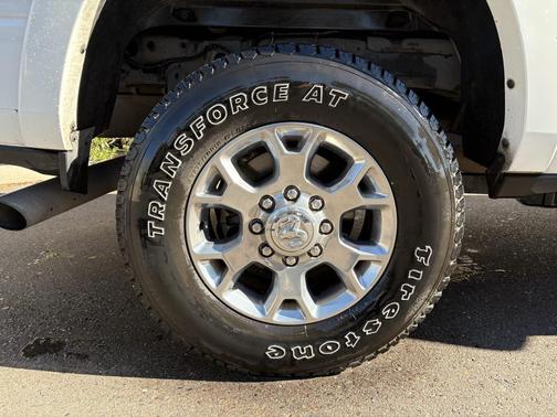 2022 RAM 2500 Laramie Crew Cab 4x4 6'4' Box