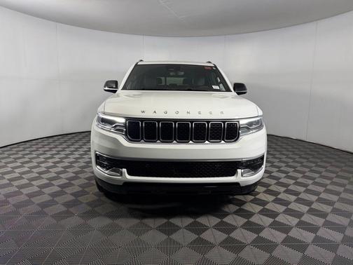 Bright White Clearcoat 2025 Jeep Wagoneer L Series I 4x4