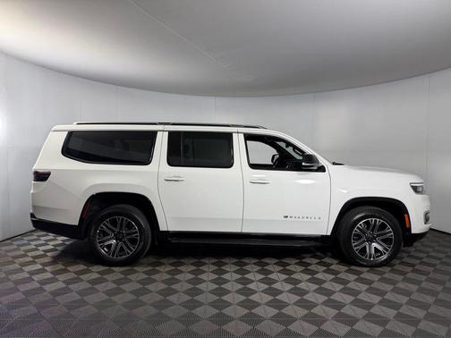 Bright White Clearcoat 2025 Jeep Wagoneer L Series I 4x4