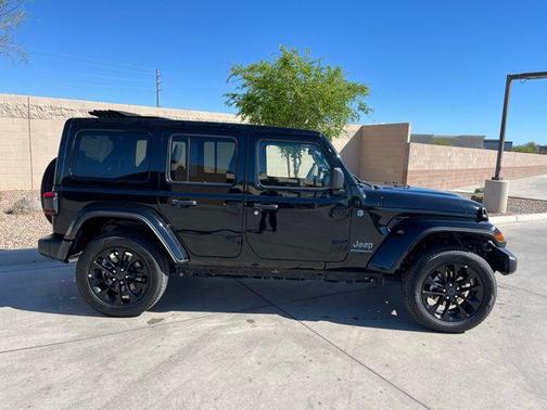 2025 Jeep Wrangler 4xe Sahara