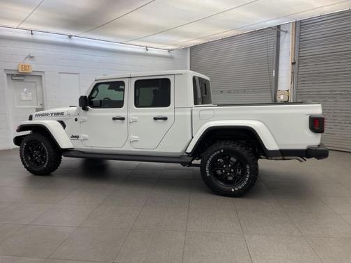2025 Jeep Gladiator High Tide