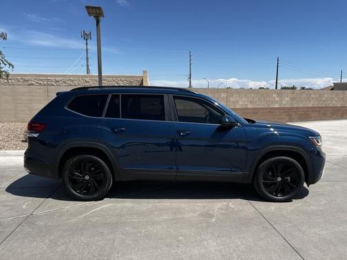 2022 Volkswagen Atlas 3.6L SE w/Technology