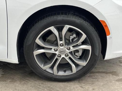 2024 Chrysler Pacifica L