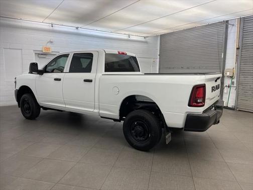 2025 RAM 2500 Tradesman Crew Cab 4x4 6'4' Box