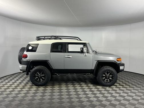 2014 Toyota FJ Cruiser Base