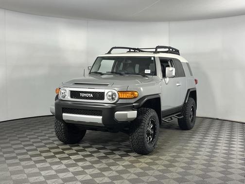 2014 Toyota FJ Cruiser Base