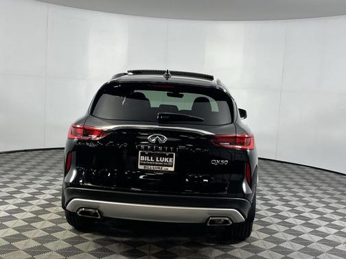2023 INFINITI QX50 LUXE