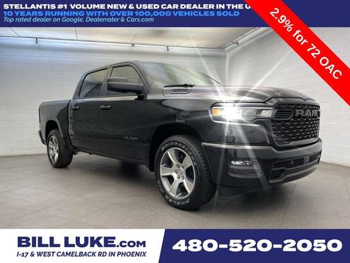 Diamond Black Crystal Pearlcoat 2026 RAM 1500 Express