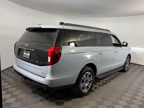 Gray Metallic 2025 Ford Expedition Max Active 4x4