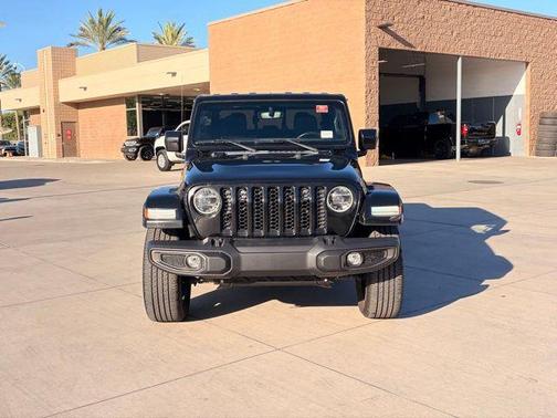 Black Clearcoat 2022 Jeep Gladiator High Altitude 4x4