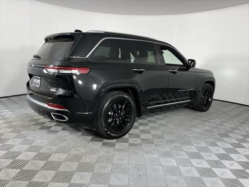 2022 Jeep Grand Cherokee 4xe Summit