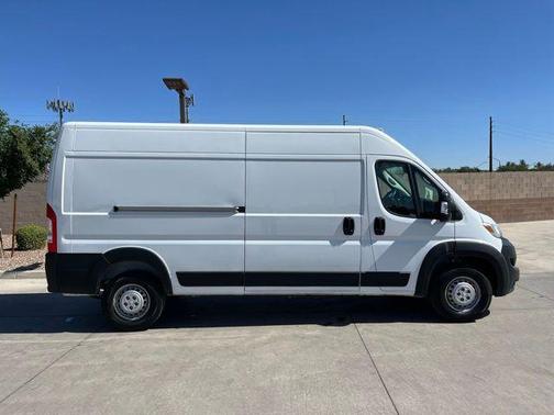 Bright White Clearcoat 2024 RAM ProMaster 2500 Tradesman