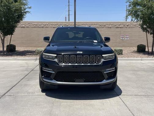 2023 Jeep Grand Cherokee Summit