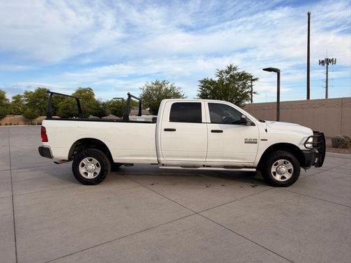 Bright White Clearcoat 2018 RAM 2500 Tradesman Crew Cab 4x4 8' Box
