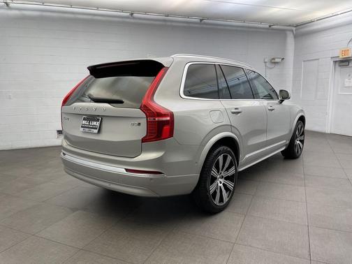 2024 Volvo XC90 B5 Plus Bright Theme