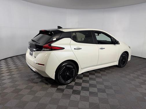2024 Nissan Leaf SV PLUS