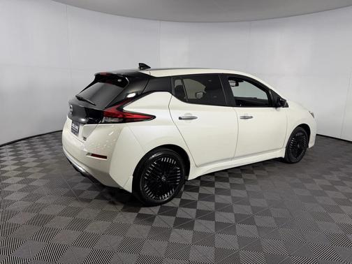 2024 Nissan Leaf SV PLUS