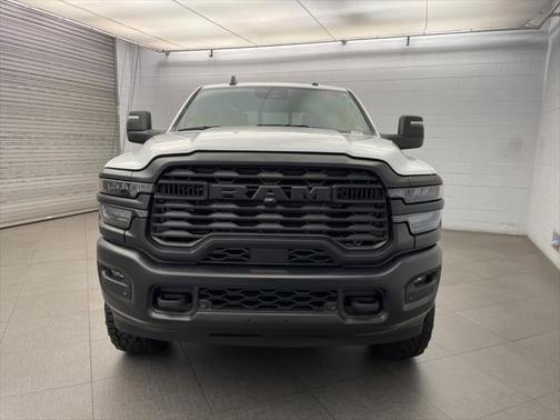 2025 RAM 2500 Tradesman Crew Cab 4x4 6'4' Box