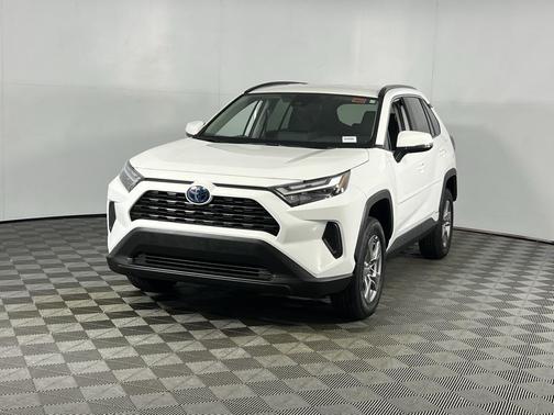 2024 Toyota RAV4 Hybrid LE