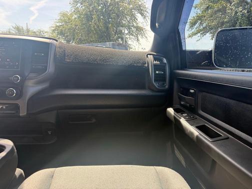 Granite Crystal Metallic Clearcoat 2022 RAM 2500 Tradesman Crew Cab 4x4 6'4' Box