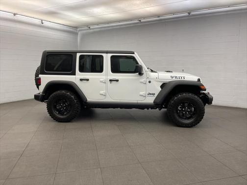 2025 Jeep Wrangler 4xe Willys