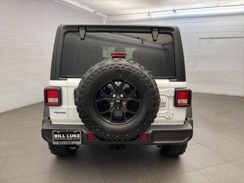 2025 Jeep Wrangler 4xe Willys