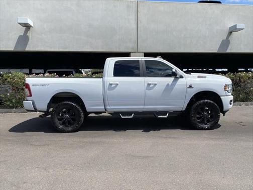 2019 RAM 2500 Big Horn Crew Cab 4x4 6'4' Box