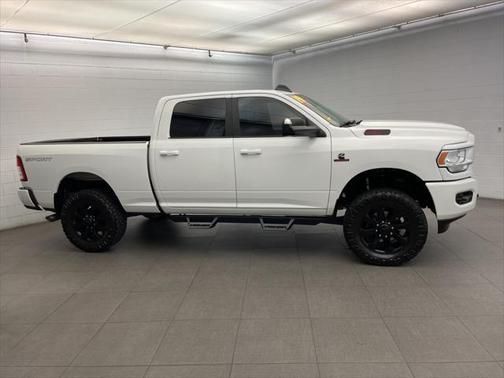 2019 RAM 2500 Big Horn Crew Cab 4x4 6'4' Box