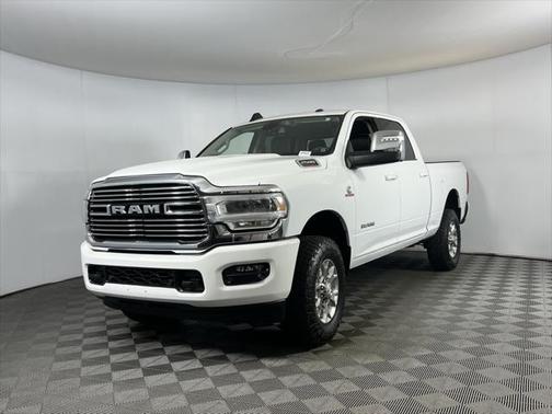 2023 RAM 2500 Laramie Crew Cab 4x4 6'4' Box