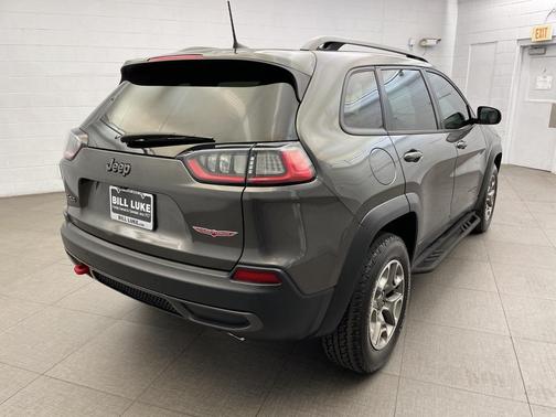 2021 Jeep Cherokee Trailhawk